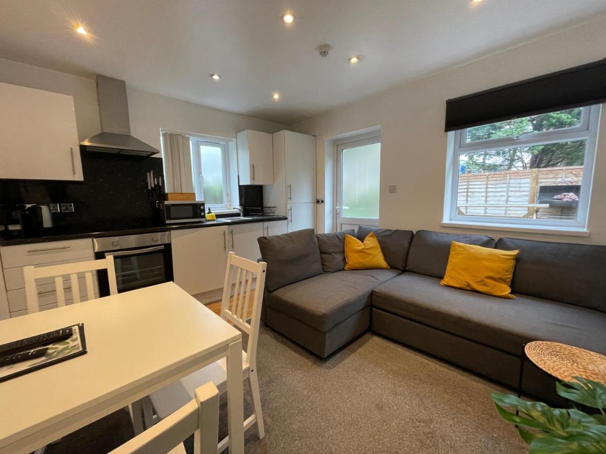 6 Person Apartment In City Centre Cardiff Exteriör bild