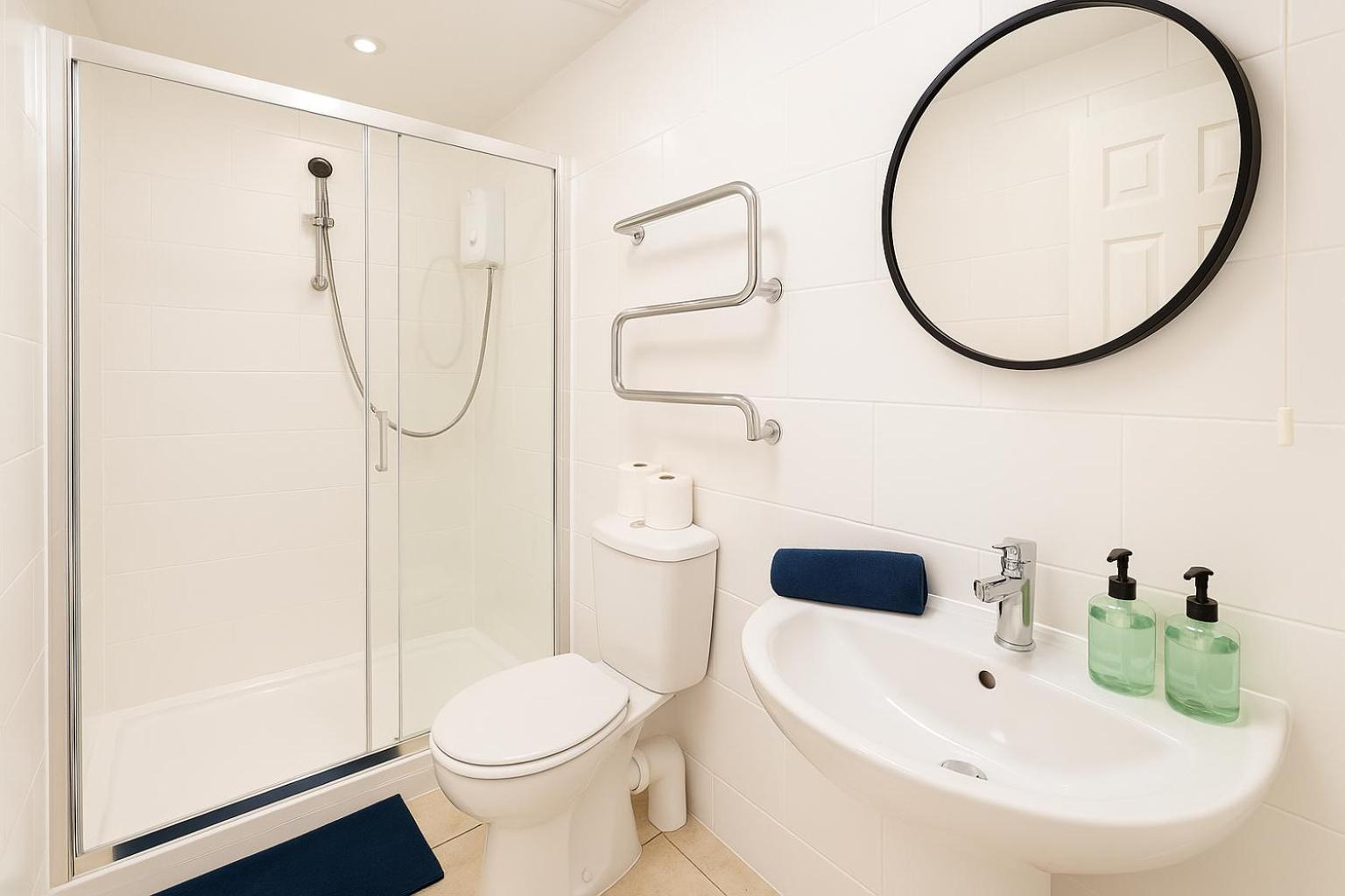 6 Person Apartment In City Centre Cardiff Exteriör bild