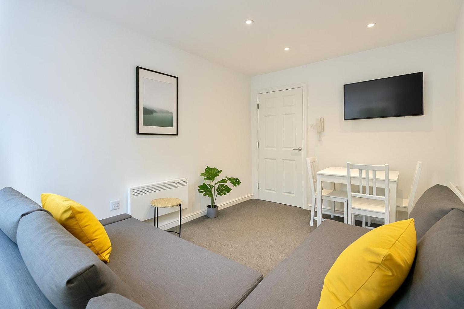 6 Person Apartment In City Centre Cardiff Exteriör bild
